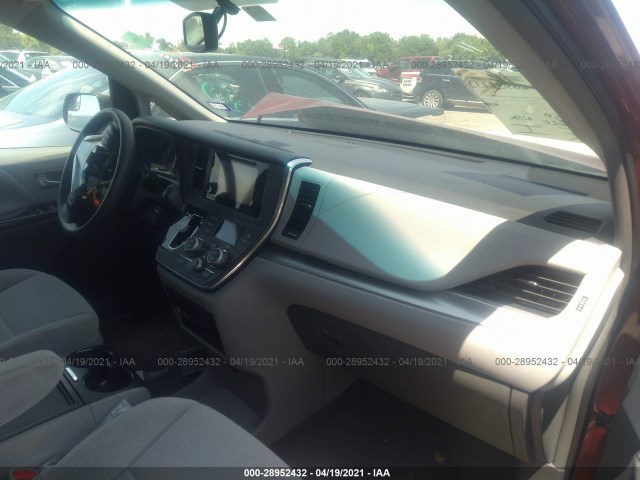 Photo 4 VIN: 5TDKK3DC8FS678591 - TOYOTA SIENNA 