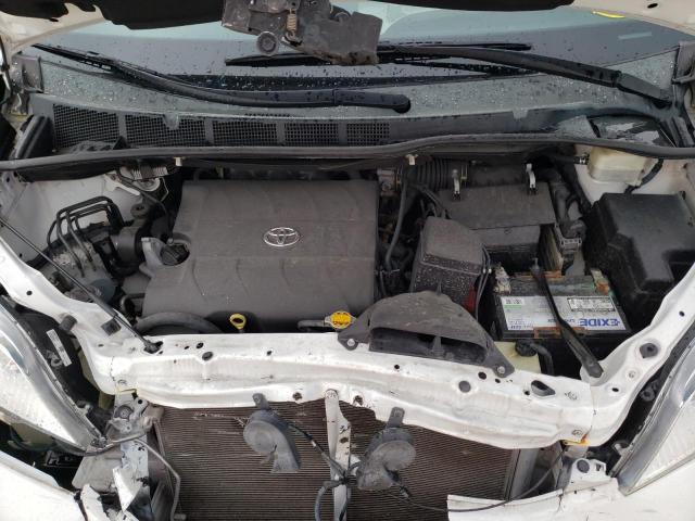 Photo 6 VIN: 5TDKK3DC8FS684911 - TOYOTA SIENNA LE 