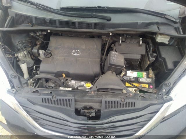 Photo 9 VIN: 5TDKK3DC8GS700297 - TOYOTA SIENNA 