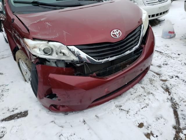 Photo 8 VIN: 5TDKK3DC9BS015413 - TOYOTA SIENNA LE 