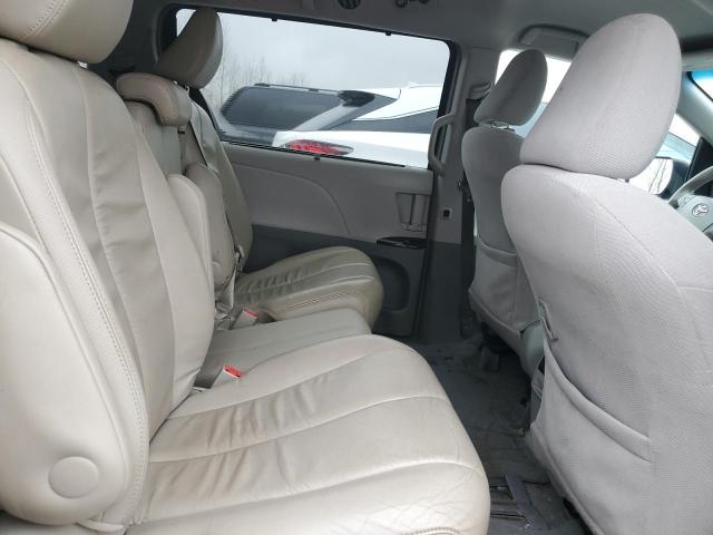 Photo 10 VIN: 5TDKK3DC9BS027366 - TOYOTA SIENNA LE 