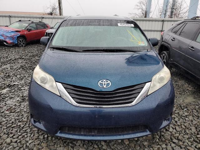 Photo 4 VIN: 5TDKK3DC9BS046144 - TOYOTA SIENNA LE 