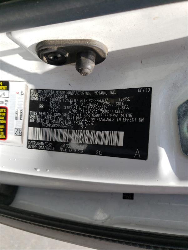 Photo 9 VIN: 5TDKK3DC9BS047116 - TOYOTA SIENNA LE 