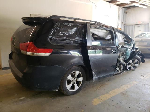 Photo 2 VIN: 5TDKK3DC9BS053708 - TOYOTA SIENNA LE 