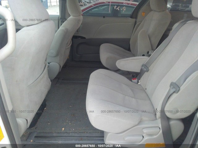 Photo 7 VIN: 5TDKK3DC9BS054048 - TOYOTA SIENNA 