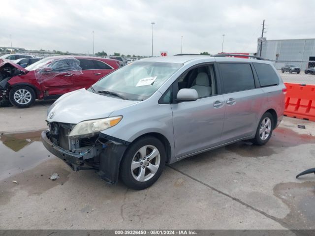 Photo 1 VIN: 5TDKK3DC9BS066734 - TOYOTA SIENNA 