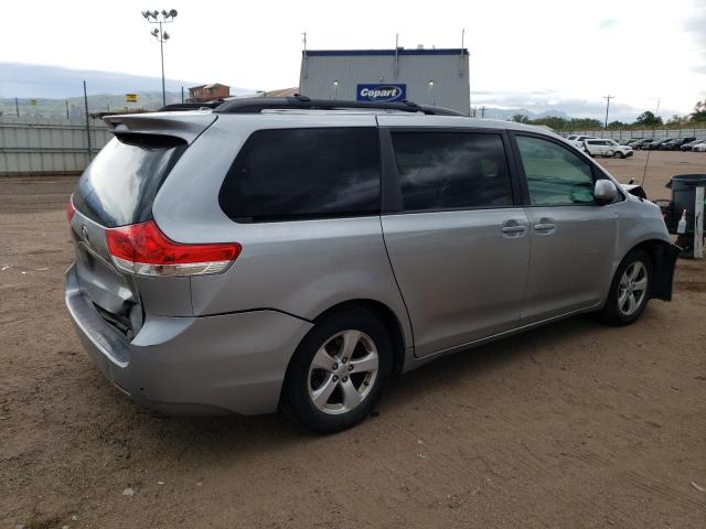 Photo 2 VIN: 5TDKK3DC9BS079466 - TOYOTA SIENNA LE 