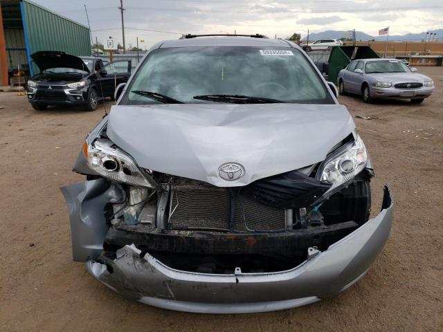 Photo 4 VIN: 5TDKK3DC9BS079466 - TOYOTA SIENNA LE 