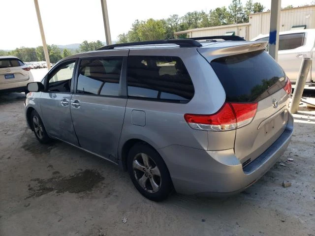 Photo 1 VIN: 5TDKK3DC9BS084313 - TOYOTA SIENNA LE 