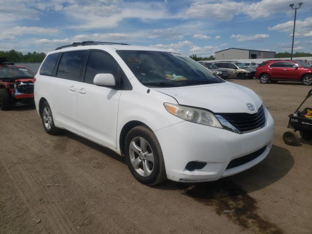 Photo 8 VIN: 5TDKK3DC9BS100753 - TOYOTA SIENNA LE 