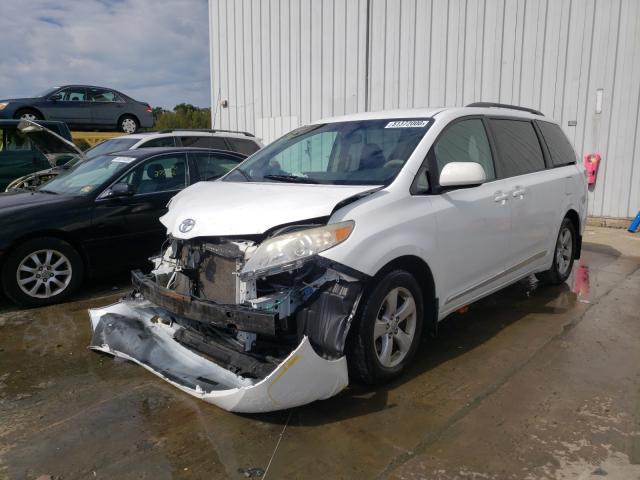 Photo 1 VIN: 5TDKK3DC9BS118377 - TOYOTA SIENNA LE 