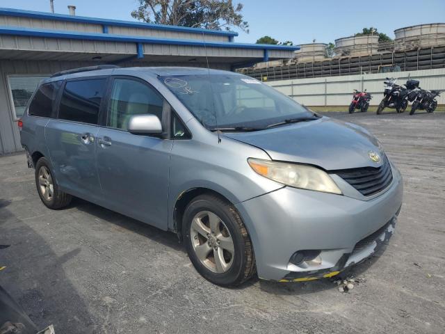 Photo 3 VIN: 5TDKK3DC9BS121554 - TOYOTA SIENNA LE 