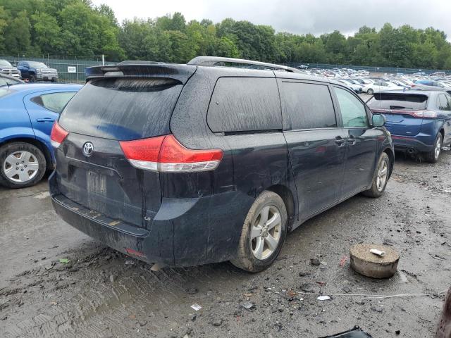 Photo 2 VIN: 5TDKK3DC9BS141030 - TOYOTA SIENNA LE 