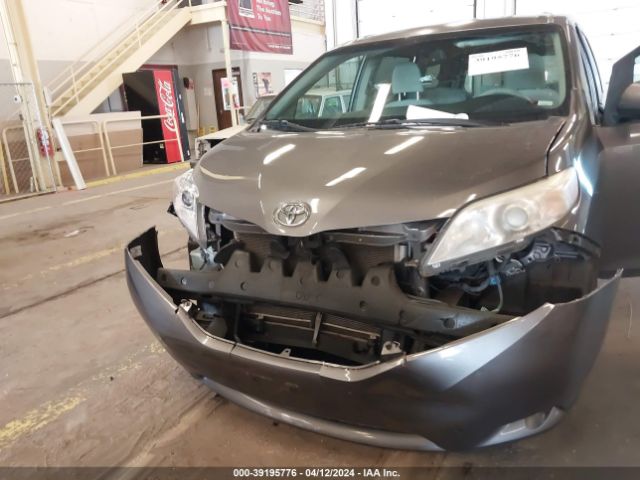 Photo 5 VIN: 5TDKK3DC9BS150567 - TOYOTA SIENNA 