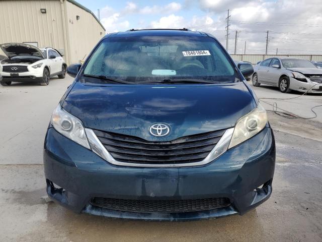 Photo 4 VIN: 5TDKK3DC9BS156000 - TOYOTA SIENNA LE 