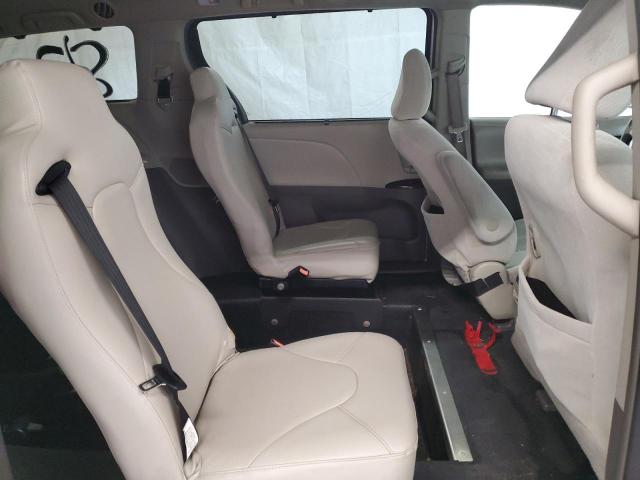 Photo 10 VIN: 5TDKK3DC9BS158653 - TOYOTA SIENNA LE 