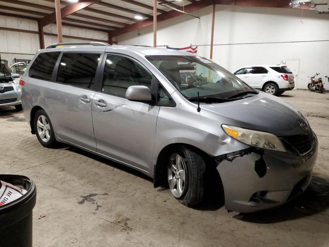 Photo 3 VIN: 5TDKK3DC9BS159723 - TOYOTA SIENNA LE 