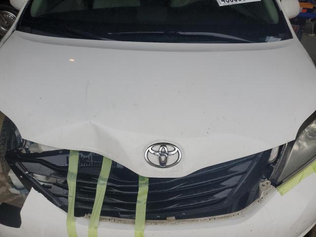 Photo 11 VIN: 5TDKK3DC9BS164727 - TOYOTA SIENNA LE 