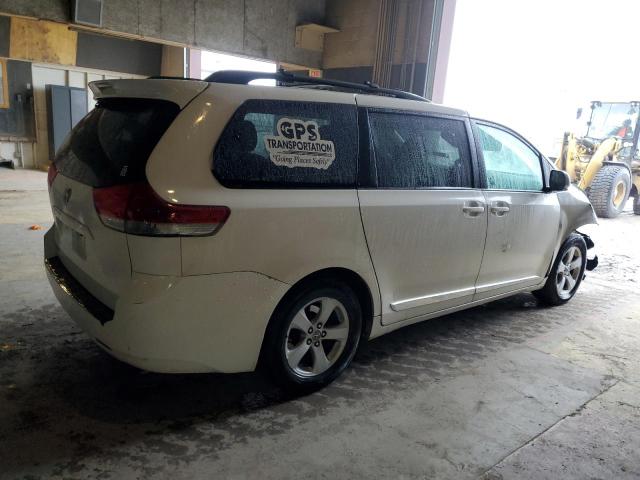 Photo 2 VIN: 5TDKK3DC9BS164727 - TOYOTA SIENNA LE 