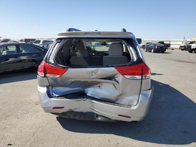 Photo 5 VIN: 5TDKK3DC9CS182680 - TOYOTA SIENNA LE 