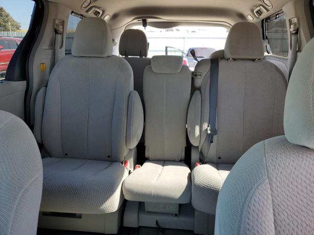 Photo 9 VIN: 5TDKK3DC9CS182680 - TOYOTA SIENNA LE 