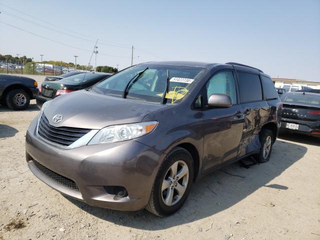 Photo 1 VIN: 5TDKK3DC9CS188740 - TOYOTA SIENNA LE 