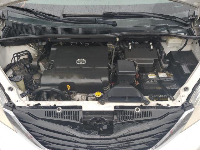 Photo 6 VIN: 5TDKK3DC9CS209330 - TOYOTA SIENNA LE 