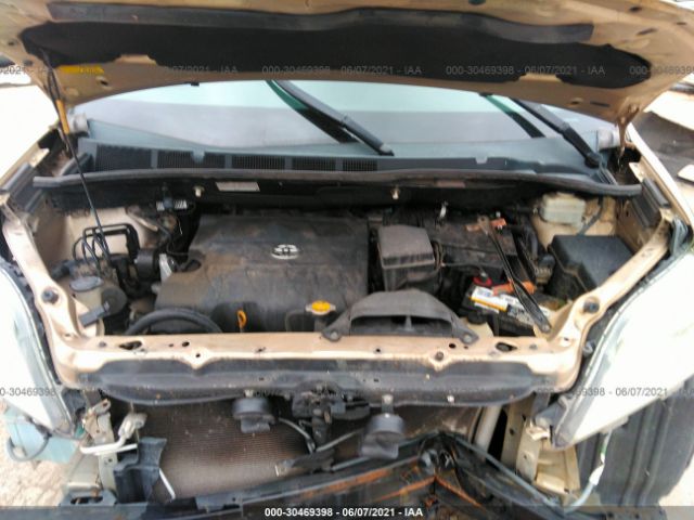 Photo 9 VIN: 5TDKK3DC9CS213247 - TOYOTA SIENNA 