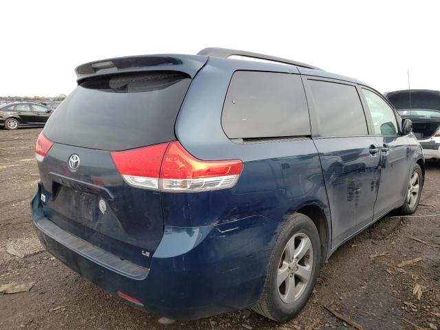 Photo 3 VIN: 5TDKK3DC9CS219954 - TOYOTA SIENNA LE 