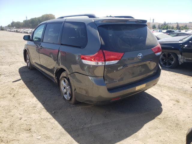 Photo 2 VIN: 5TDKK3DC9CS234244 - TOYOTA SIENNA LE 