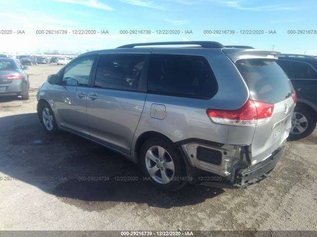 Photo 2 VIN: 5TDKK3DC9CS250864 - TOYOTA SIENNA 