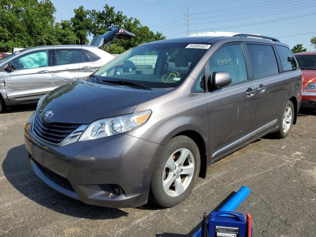 Photo 1 VIN: 5TDKK3DC9CS256678 - TOYOTA SIENNA LE 