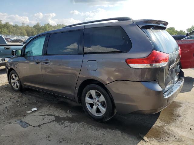 Photo 1 VIN: 5TDKK3DC9CS266207 - TOYOTA SIENNA LE 