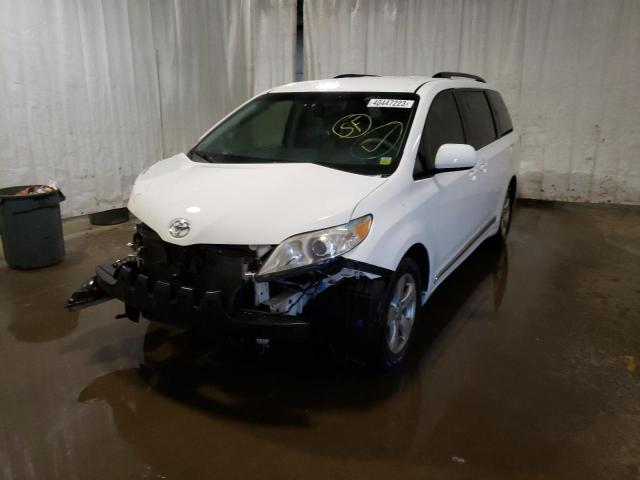 Photo 0 VIN: 5TDKK3DC9CS266563 - TOYOTA SIENNA LE 