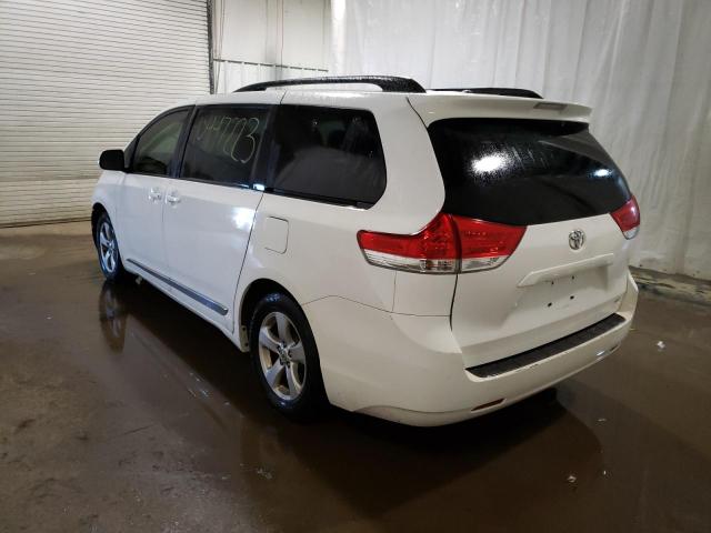 Photo 1 VIN: 5TDKK3DC9CS266563 - TOYOTA SIENNA LE 