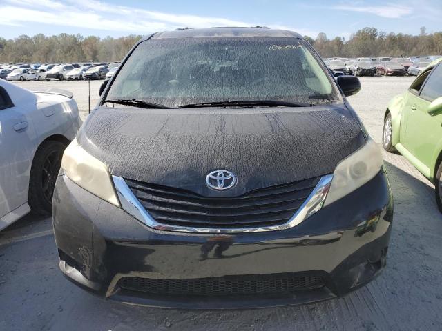 Photo 4 VIN: 5TDKK3DC9CS277496 - TOYOTA SIENNA LE 