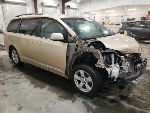 Photo 3 VIN: 5TDKK3DC9DS297832 - TOYOTA SIENNA LE 