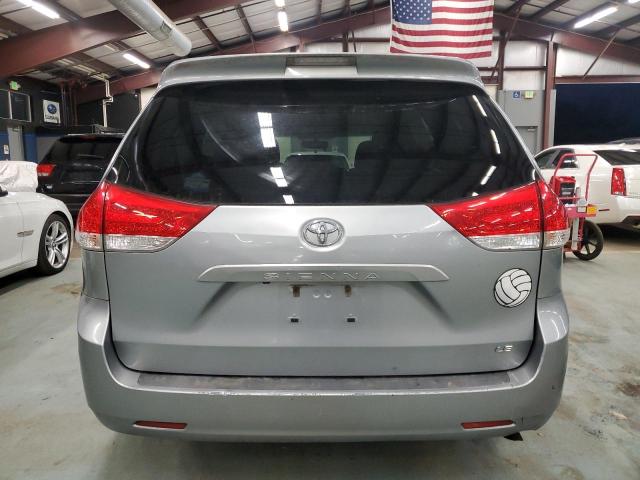 Photo 5 VIN: 5TDKK3DC9DS303242 - TOYOTA SIENNA LE 