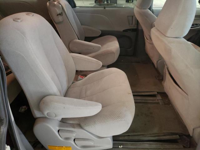 Photo 5 VIN: 5TDKK3DC9DS317433 - TOYOTA SIENNA LE 