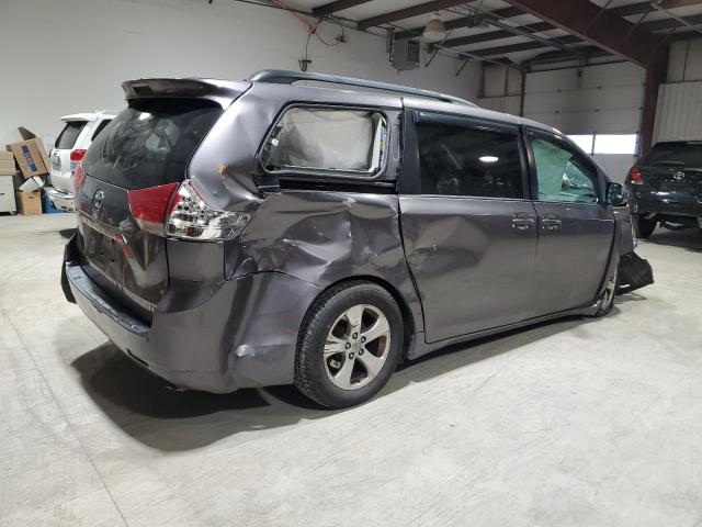 Photo 2 VIN: 5TDKK3DC9DS318176 - TOYOTA SIENNA LE 