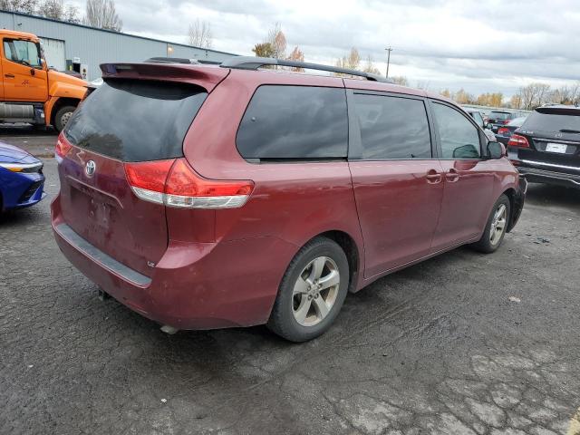 Photo 2 VIN: 5TDKK3DC9DS326729 - TOYOTA SIENNA LE 