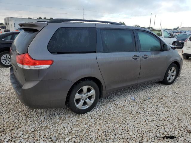 Photo 2 VIN: 5TDKK3DC9DS327735 - TOYOTA SIENNA LE 