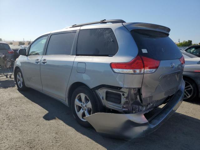 Photo 1 VIN: 5TDKK3DC9DS327847 - TOYOTA SIENNA LE 