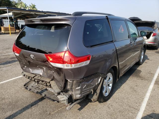 Photo 3 VIN: 5TDKK3DC9DS330957 - TOYOTA SIENNA LE 