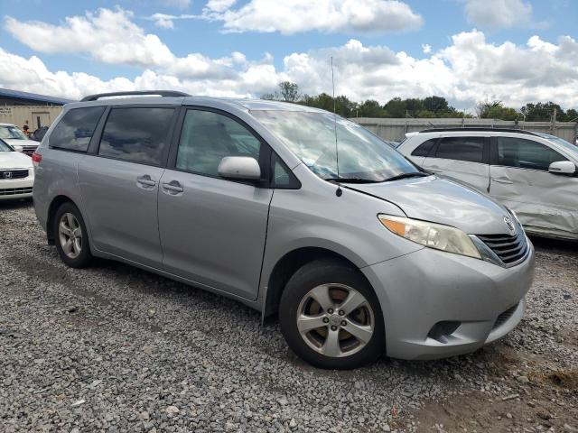 Photo 3 VIN: 5TDKK3DC9DS380967 - TOYOTA SIENNA LE 