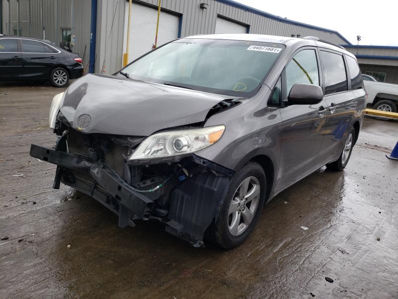 Photo 1 VIN: 5TDKK3DC9DS393556 - TOYOTA SIENNA LE 