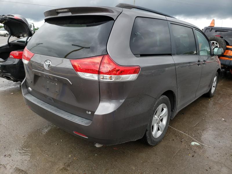 Photo 3 VIN: 5TDKK3DC9DS393556 - TOYOTA SIENNA LE 