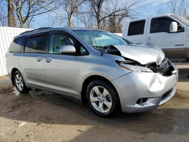 Photo 3 VIN: 5TDKK3DC9ES414312 - TOYOTA SIENNA LE 