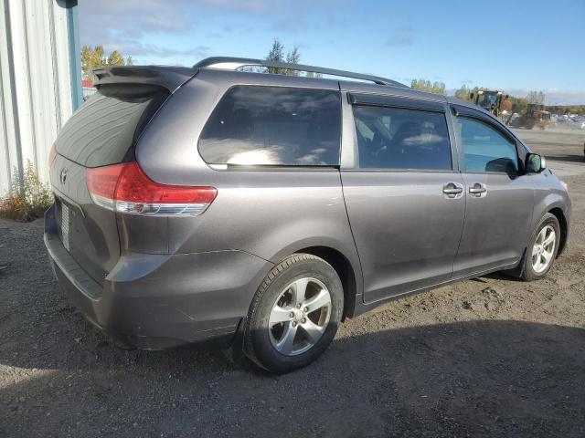 Photo 2 VIN: 5TDKK3DC9ES417761 - TOYOTA SIENNA LE 