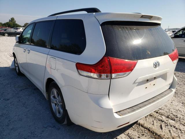 Photo 2 VIN: 5TDKK3DC9ES438139 - TOYOTA SIENNA LE 